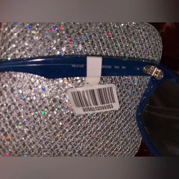 Ray-Ban Blue Unisex brand new Sunglasses - Picture 6 of 16